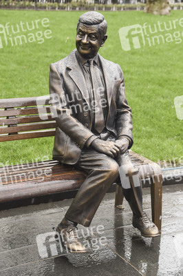 Launch des 'Scenes in the Square' Statuen-Weg in London