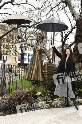 Launch des 'Scenes in the Square' Statuen-Weg in London