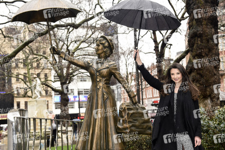 Launch des 'Scenes in the Square' Statuen-Weg in London
