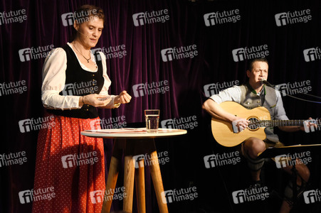 Kabarett-Show 'Fast eine Rede - Wahn & Sinn zum Thema Fasten!' in München