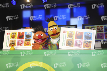 Präsentation der Sonderbriefmarke 'Sesamstrasse' in Hamburg