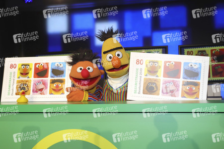 Präsentation der Sonderbriefmarke 'Sesamstrasse' in Hamburg