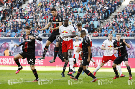 Fußball-Bundesliga Spiel RB Leipzig - Bayer 04 Leverkusen in Leipzig