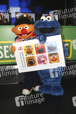 Präsentation der Sonderbriefmarke 'Sesamstrasse' in Hamburg