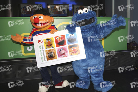 Präsentation der Sonderbriefmarke 'Sesamstrasse' in Hamburg