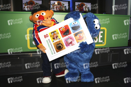 Präsentation der Sonderbriefmarke 'Sesamstrasse' in Hamburg