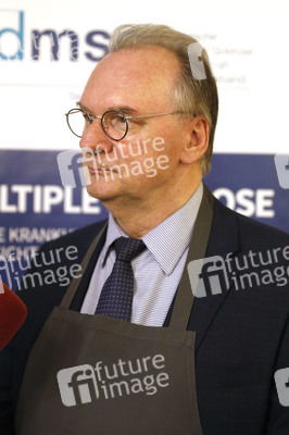 Benefizkochen mit Ministerpräsident Reiner Haseloff in Halle