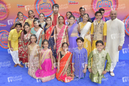 Serienpremiere 'Mira, Royal Detective' in Burbank