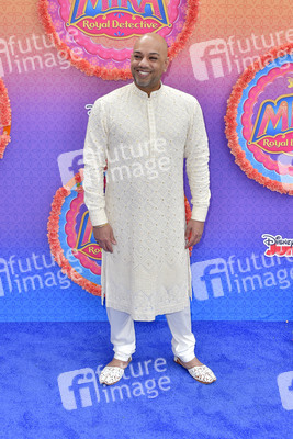 Serienpremiere 'Mira, Royal Detective' in Burbank