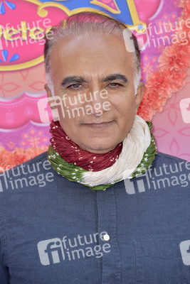 Serienpremiere 'Mira, Royal Detective' in Burbank