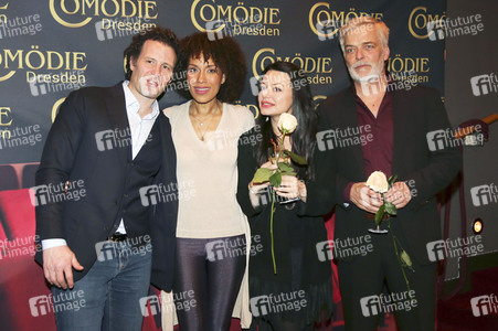 Theaterpremiere 'Sternstunden' in Dresden