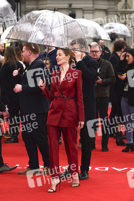 Filmpremiere 'Marie Curie - Elemente des Lebens' in London