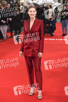 Filmpremiere 'Marie Curie - Elemente des Lebens' in London