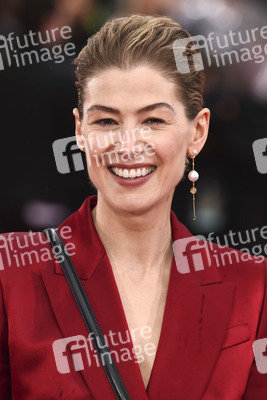 Filmpremiere 'Marie Curie - Elemente des Lebens' in London