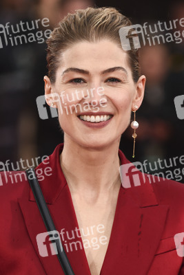 Filmpremiere 'Marie Curie - Elemente des Lebens' in London