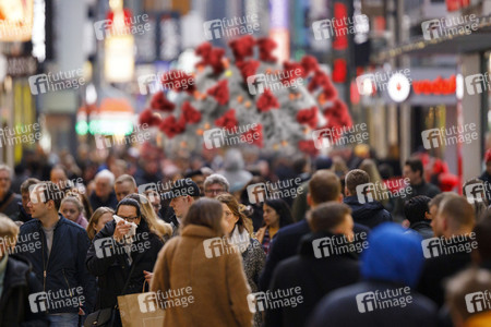 Symbolfoto Coronavirus in Köln