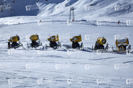 Symbolfoto Schneekanone