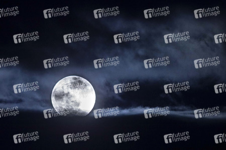 Vollmond über Erfurt