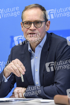 Pressekonferenz zur Absage von Veranstaltungen mit mehr als 1000 Personen in Berlin