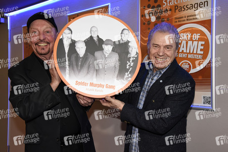 Enthüllung der neuen Sterne für den Sky of Fame in München