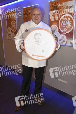 Enthüllung der neuen Sterne für den Sky of Fame in München