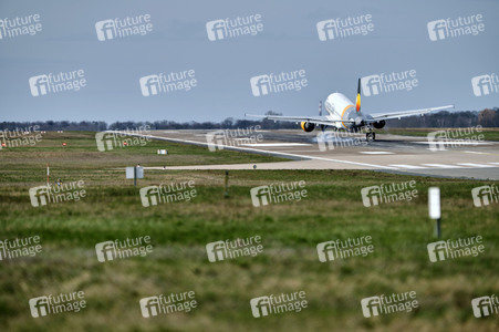 Symbolfoto Coronavirus Auswirkungen am Flughafen Hannover