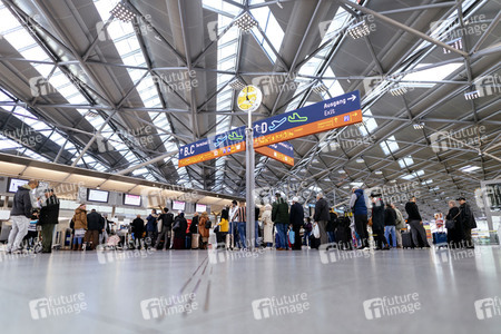 Auswirkungen des Coronavirus auf den Flughafen Köln/Bonn