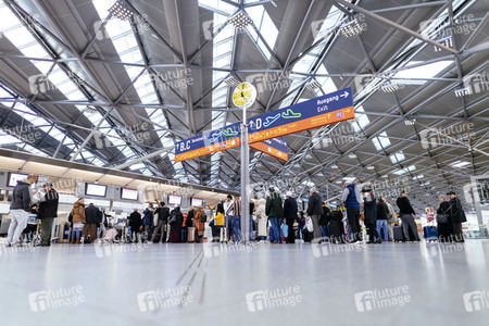 Auswirkungen des Coronavirus auf den Flughafen Köln/Bonn