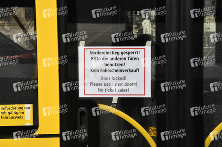 Ausflugsziele nach Schließung zum Schutz gegen die Ausbreitung des Corona-Virus in Berlin