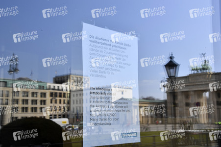 Ausflugsziele nach Schließung zum Schutz gegen die Ausbreitung des Corona-Virus in Berlin