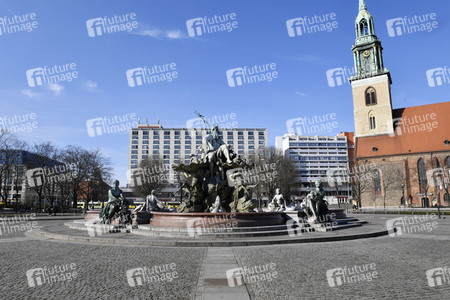 Ausflugsziele nach Schließung zum Schutz gegen die Ausbreitung des Corona-Virus in Berlin