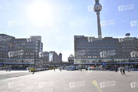 Ausflugsziele nach Schließung zum Schutz gegen die Ausbreitung des Corona-Virus in Berlin