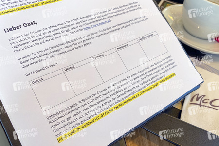 Coronavirus Schutzmaßnahmen bei McDonald's in Düsseldorf