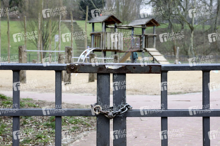 Symbolfoto Schließung von Spielplätzen in Berlin