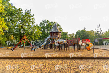 Menschenleerer Spielplatz in Nürnberg
