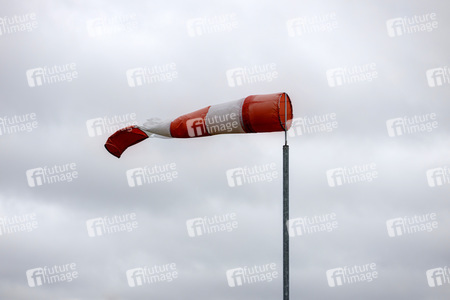 Symbolfoto Sturmwarnung