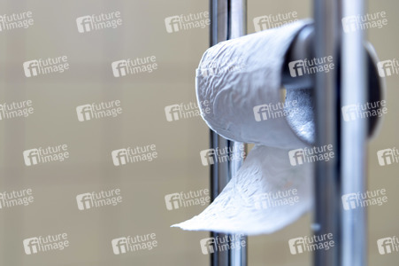Symbolfoto mangelndes Toilettenpapier