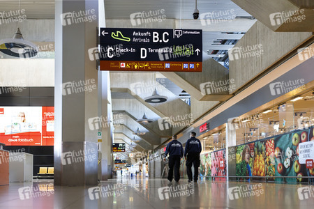 Symbolfoto Einschränkungen im Flugverkehr