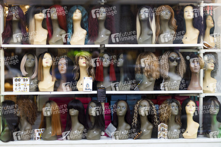 Symbolfoto Perücken