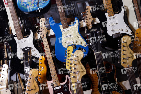 Symbolfoto Gitarren
