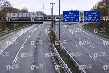 Symbolfoto Autobahn