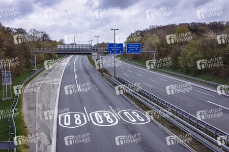 Symbolfoto Autobahn