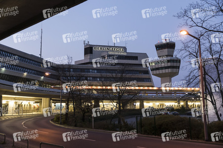 Symbolfoto Einschränkungen im Flugverkehr