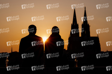 Symbolfoto Partnerschaft