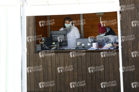 Corona-Drive-In-Teststation in Landsberg