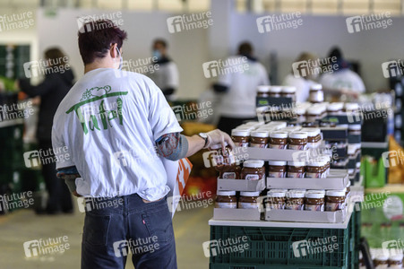 Die Berliner Tafel hilft während der Coronakrise