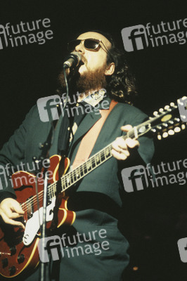 Konzert von Elvis Costello and the Rude 5 in London