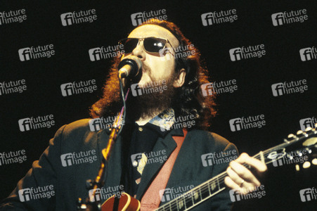 Konzert von Elvis Costello and the Rude 5 in London