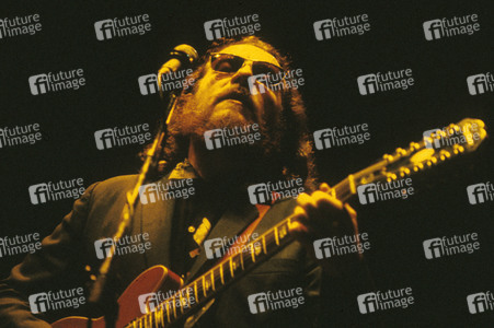 Konzert von Elvis Costello and the Rude 5 in London