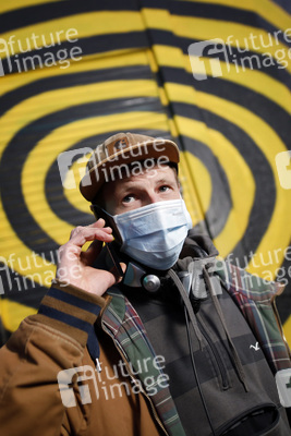 Symbolfoto Handy-Tracking